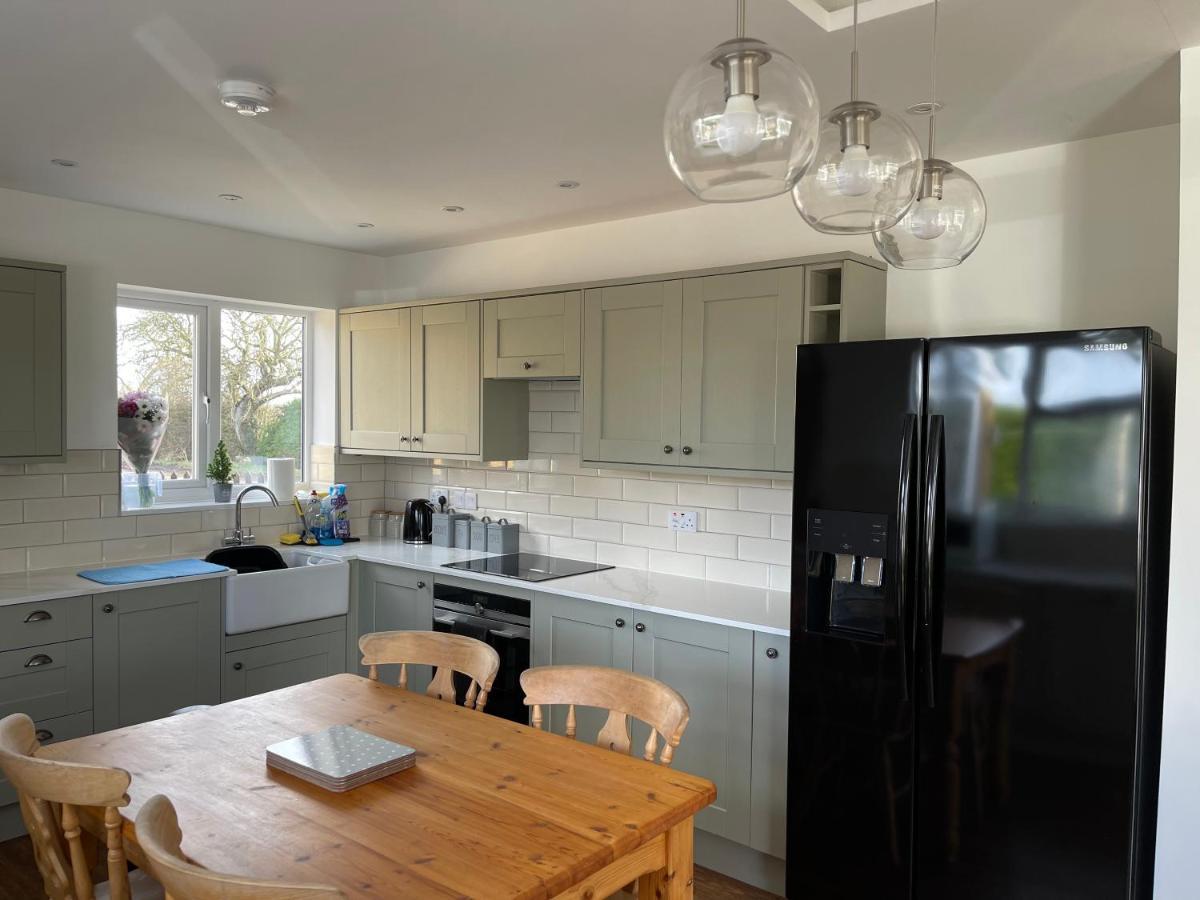 2 Bedroom Detached Bungalow With Hot Tub And Secure Garden And Parking - Pet Friendly On 7 Acres Of Land Boston Exterior photo